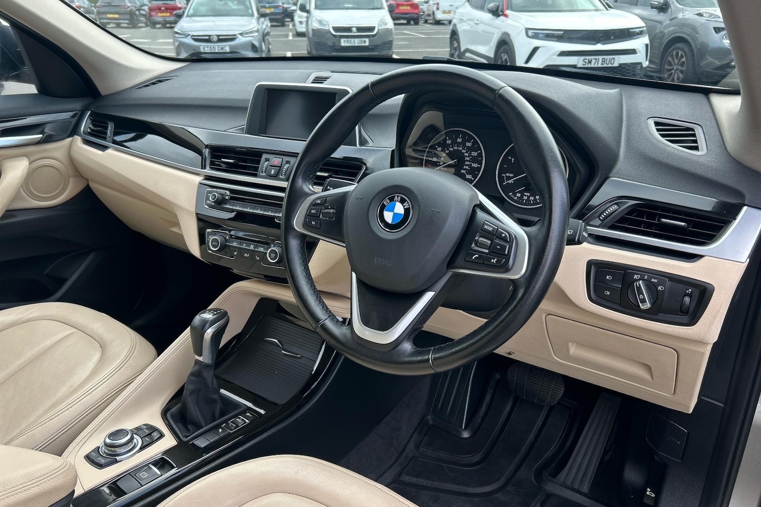 Used BMW X1 2016 for sale - 76063130: Photo 2