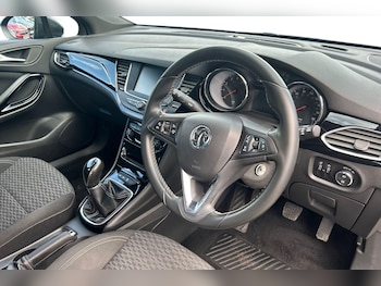 Used Vauxhall Astra 2017 for sale - 79351443: Photo