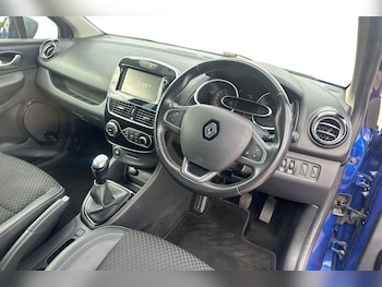 Used Renault Clio 2019 for sale - 76411517: Photo