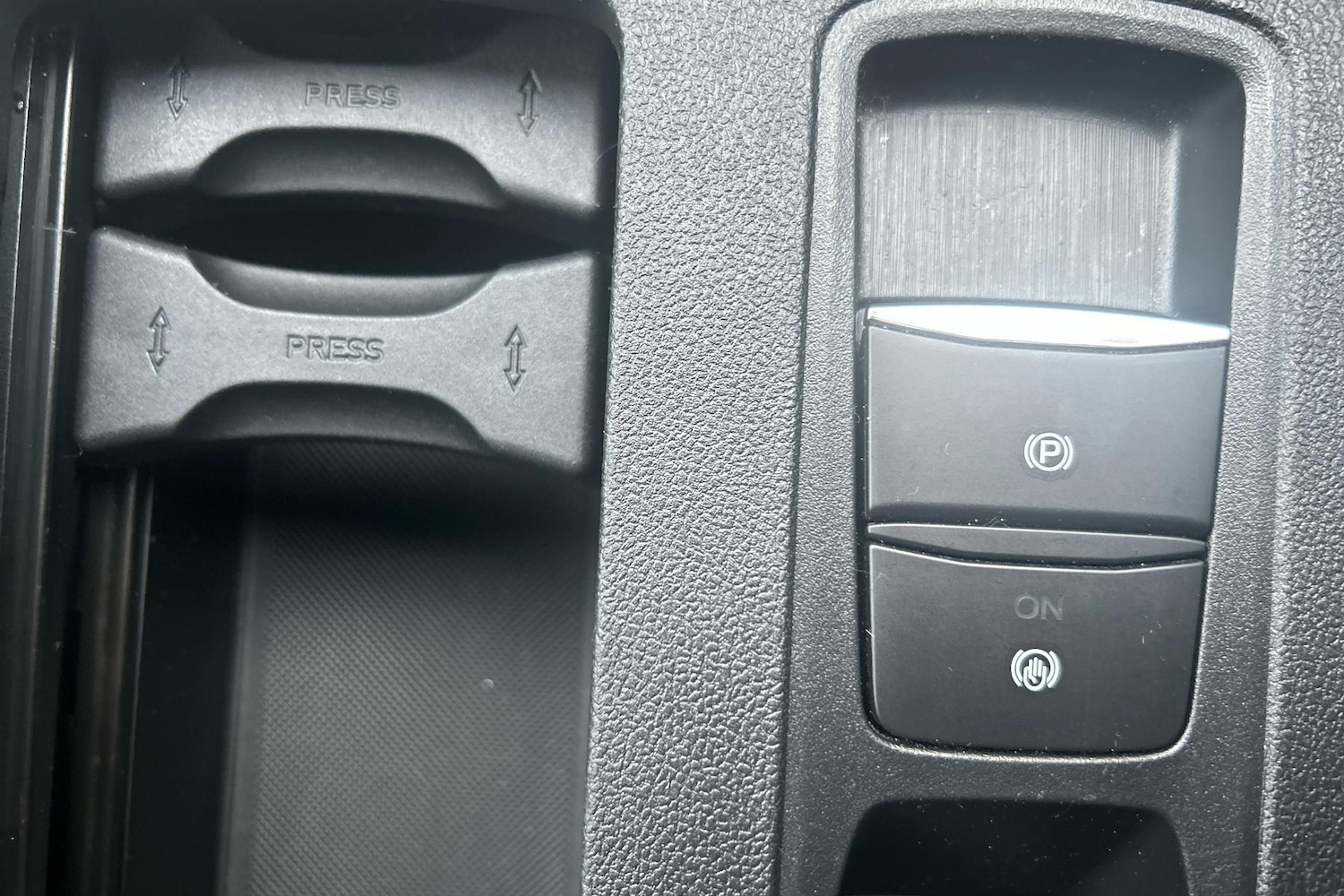 Used Ford Kuga 2022 for sale - 77083228: Photo 23