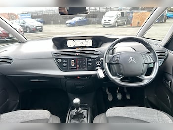 Used Citroen C4 Picasso 2017 for sale - 76968227: Photo