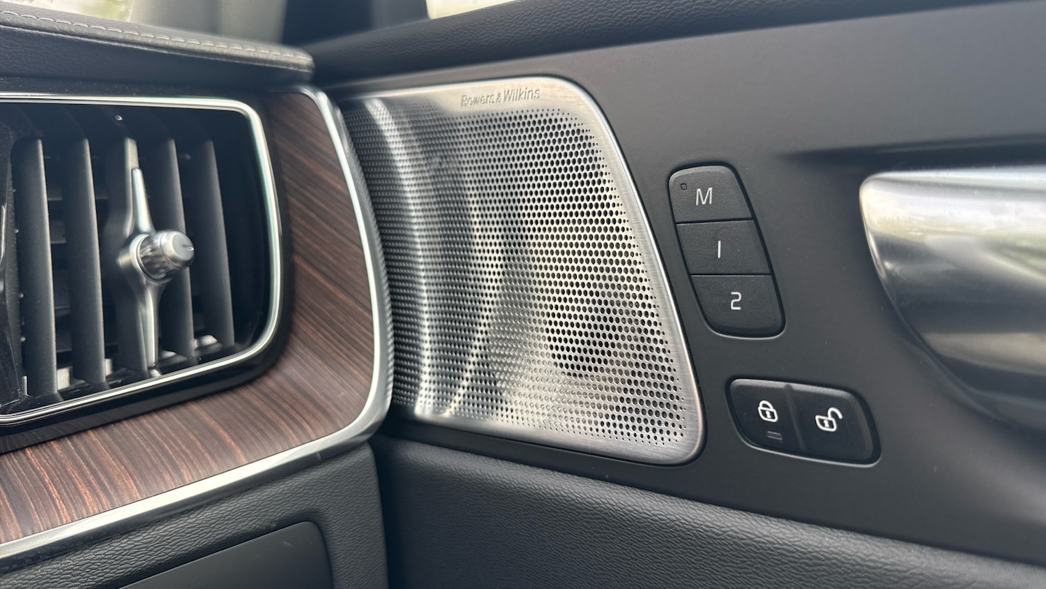 Used Volvo XC60 2022 for sale - 75922399: Photo 40