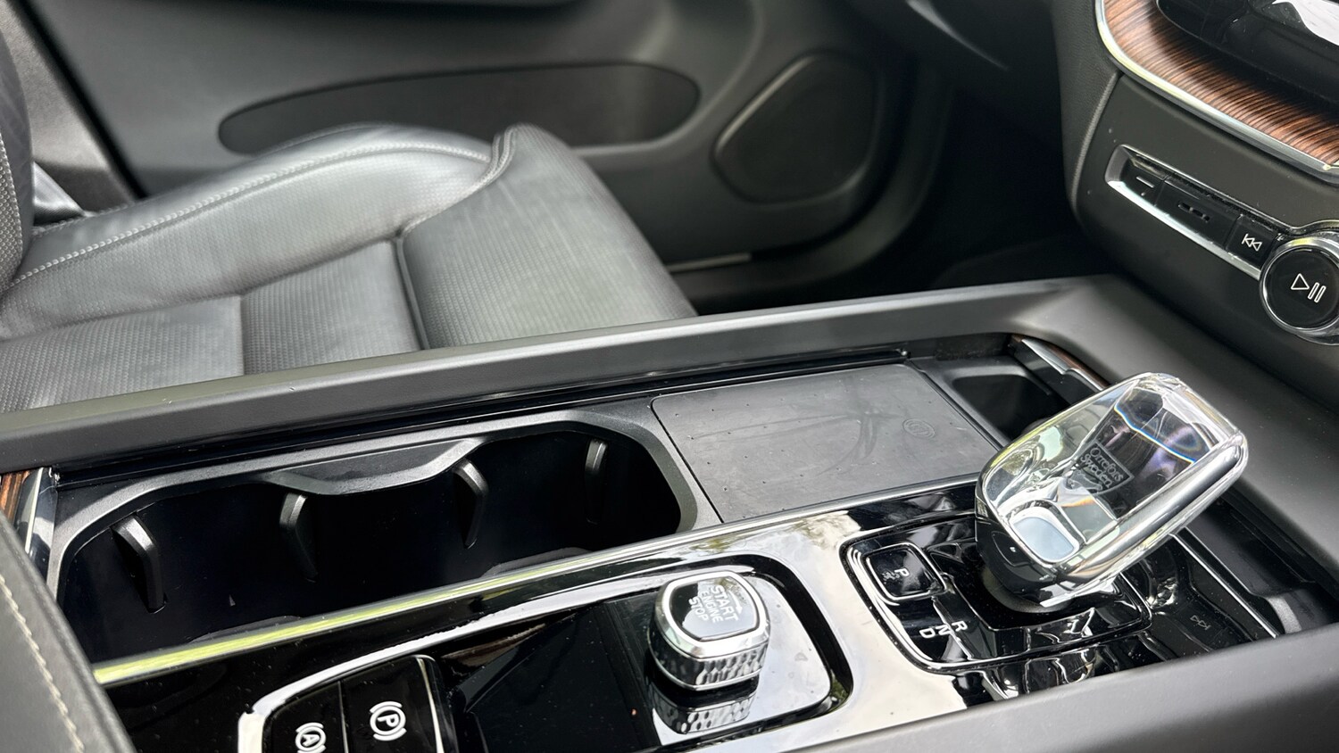 Used Volvo XC60 2022 for sale - 75922399: Photo 44