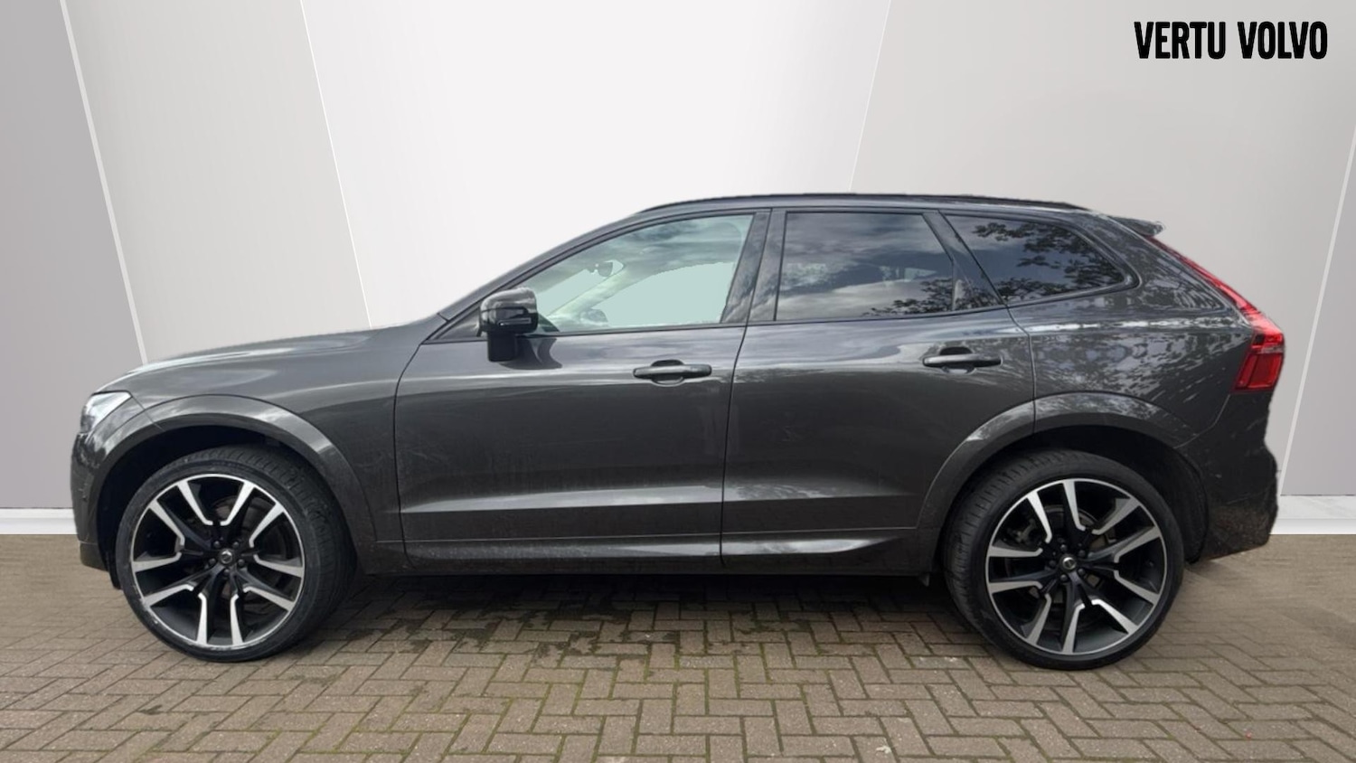Used Volvo XC60 2022 for sale - 75922399: Photo 8
