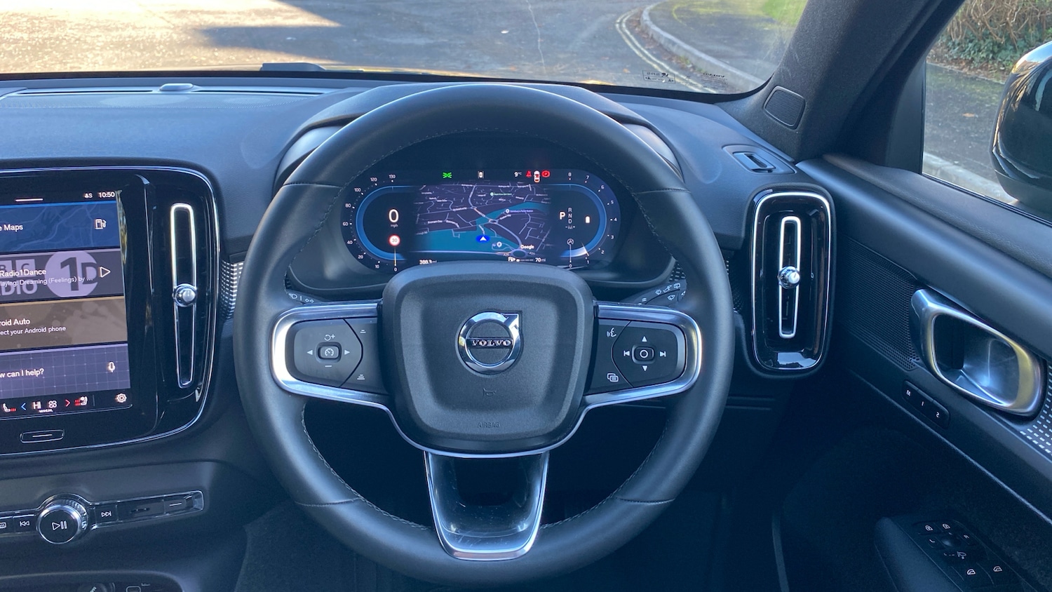 Used Volvo XC40 2024 for sale - 76653327: Photo 10