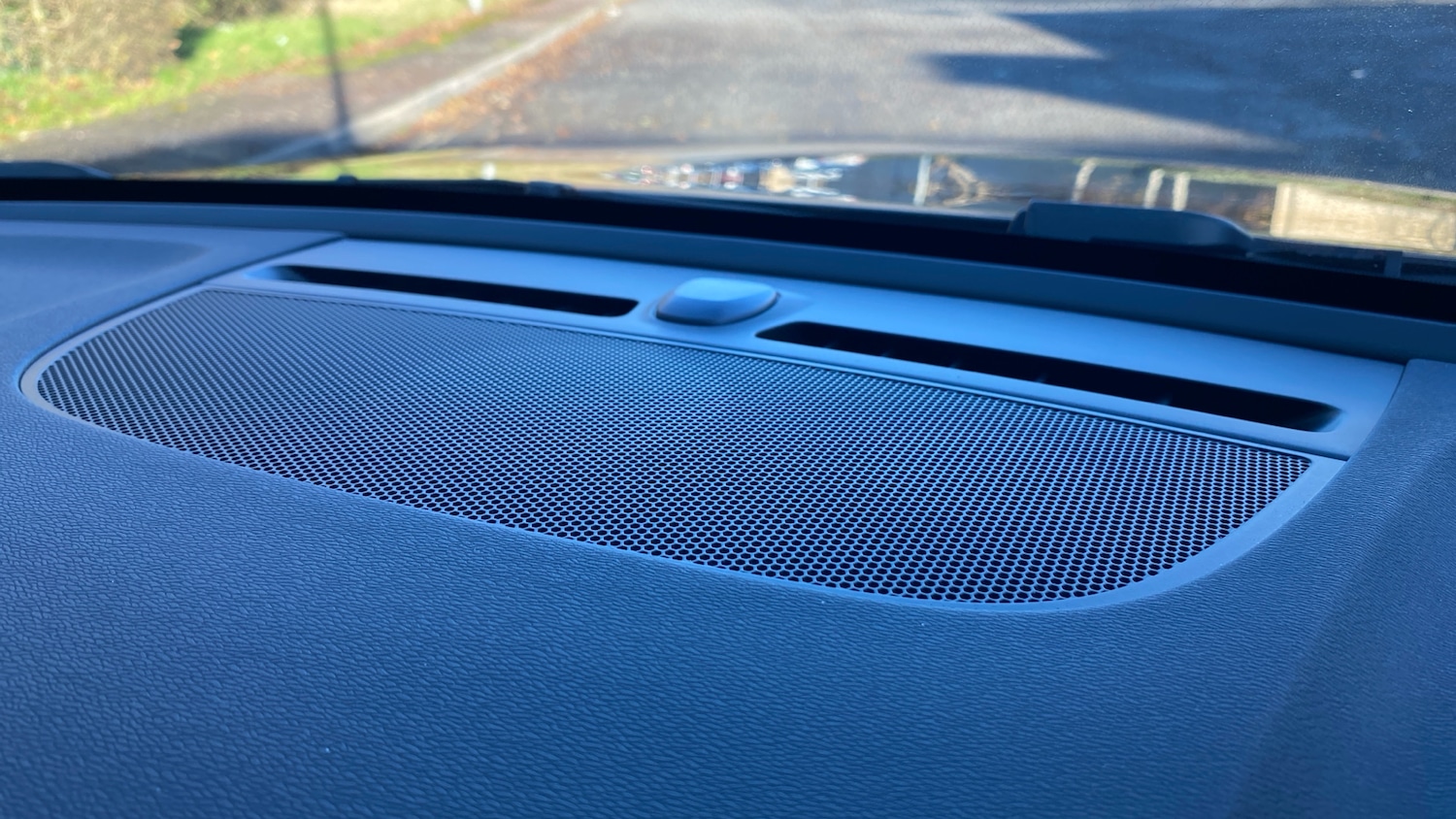 Used Volvo XC40 2024 for sale - 76653327: Photo 25