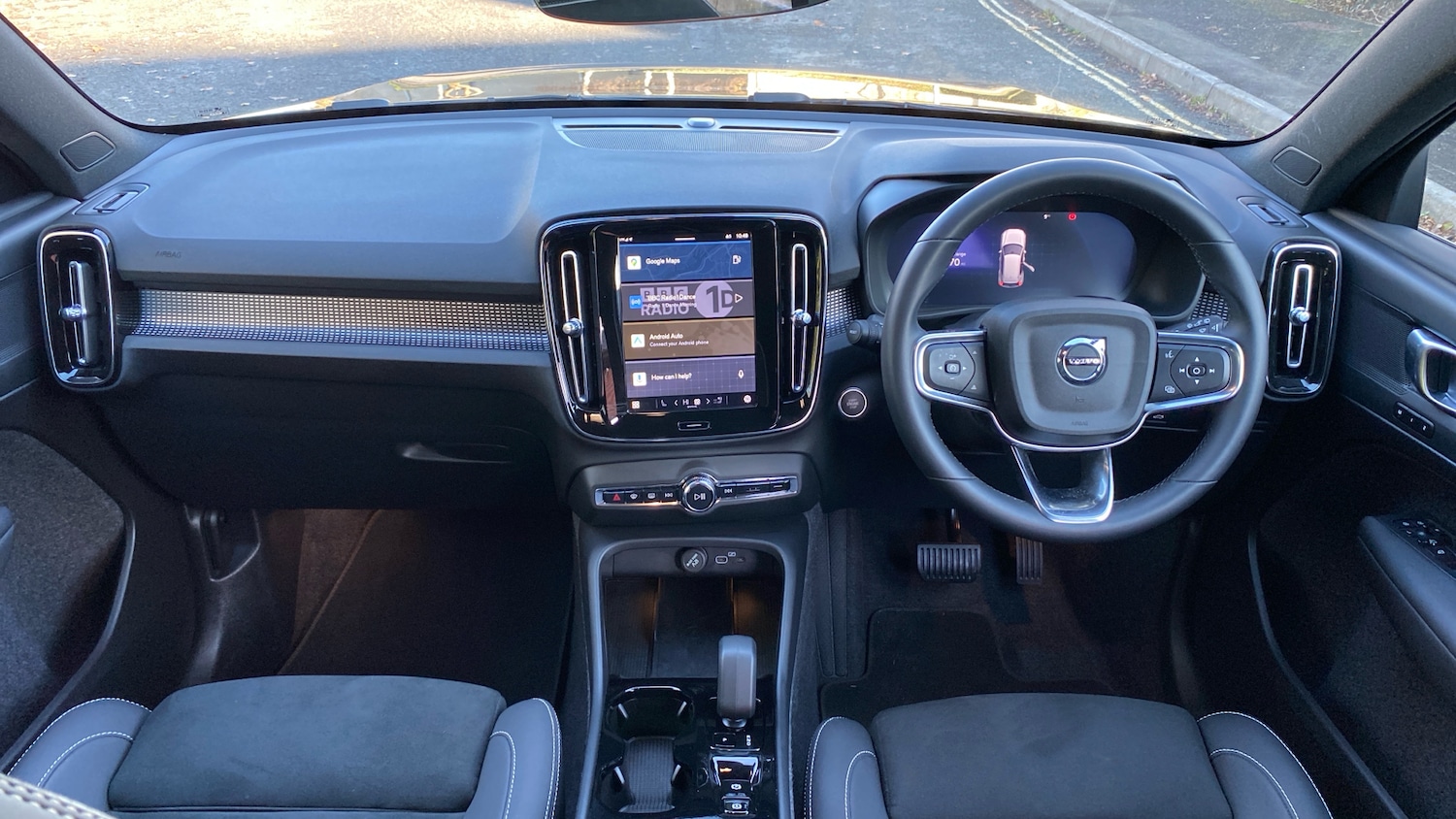 Used Volvo XC40 2024 for sale - 76653327: Photo 5