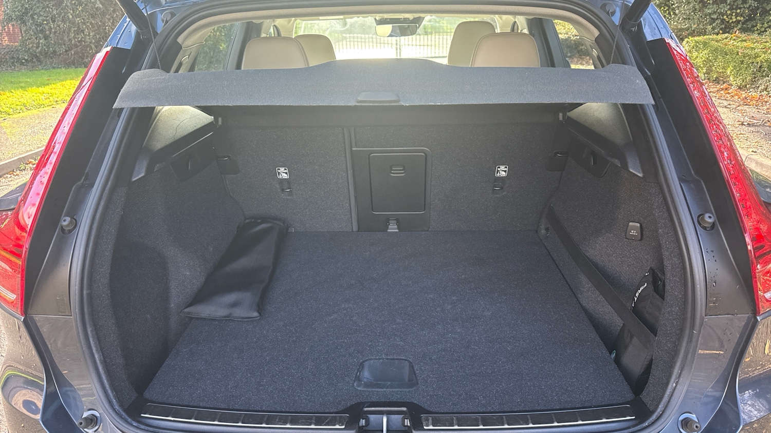 Used Volvo XC40 2020 for sale - 76653230: Photo 17