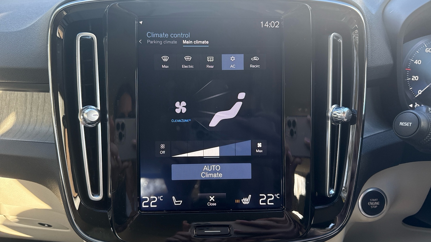 Used Volvo XC40 2020 for sale - 76653230: Photo 32