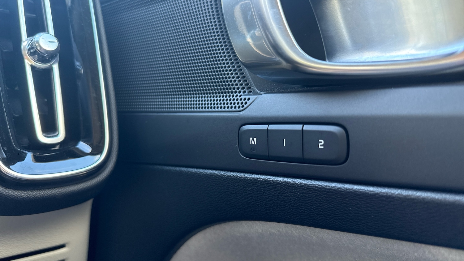 Used Volvo XC40 2020 for sale - 76653230: Photo 35