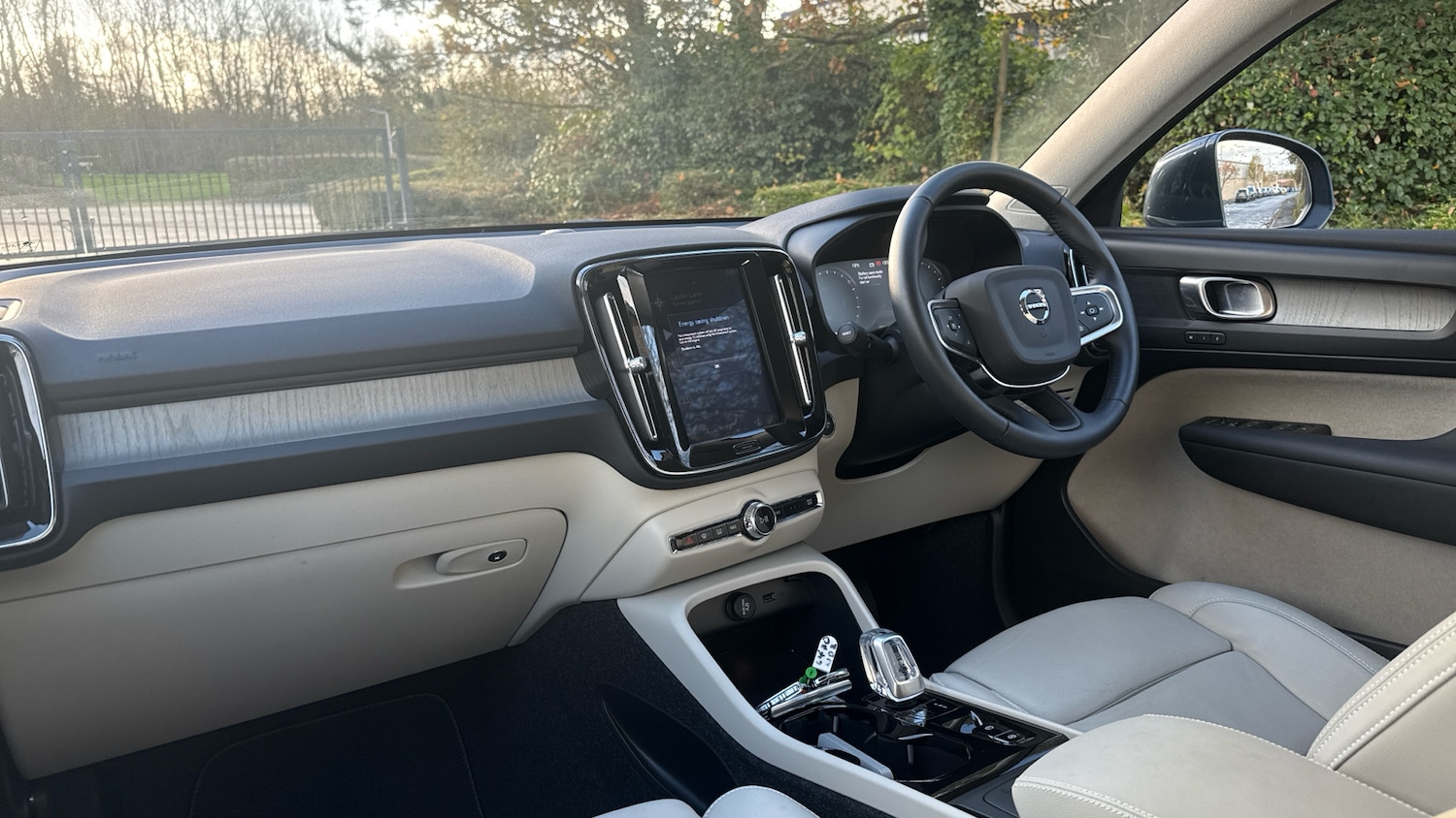 Used Volvo XC40 2020 for sale - 76653230: Photo 4