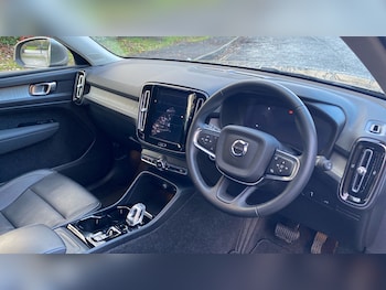 Used Volvo XC40 2020 for sale - 76777917: Photo