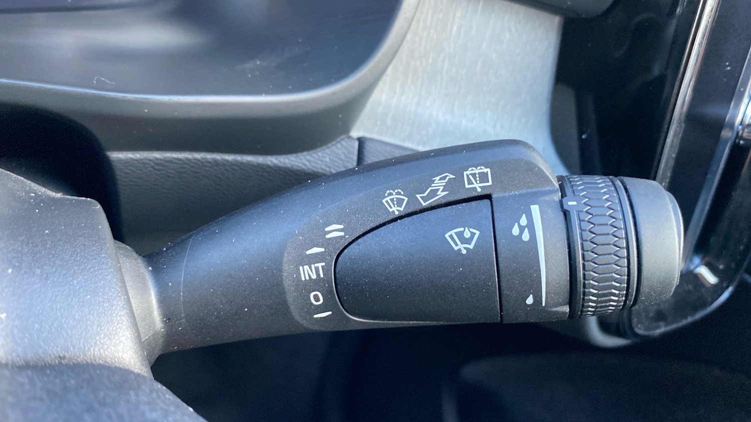 Used Volvo XC40 2025 for sale - 76979669: Photo 23