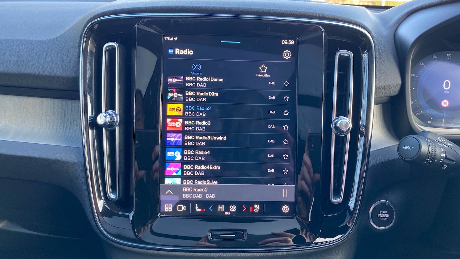 Used Volvo XC40 2025 for sale - 76979669: Photo 37