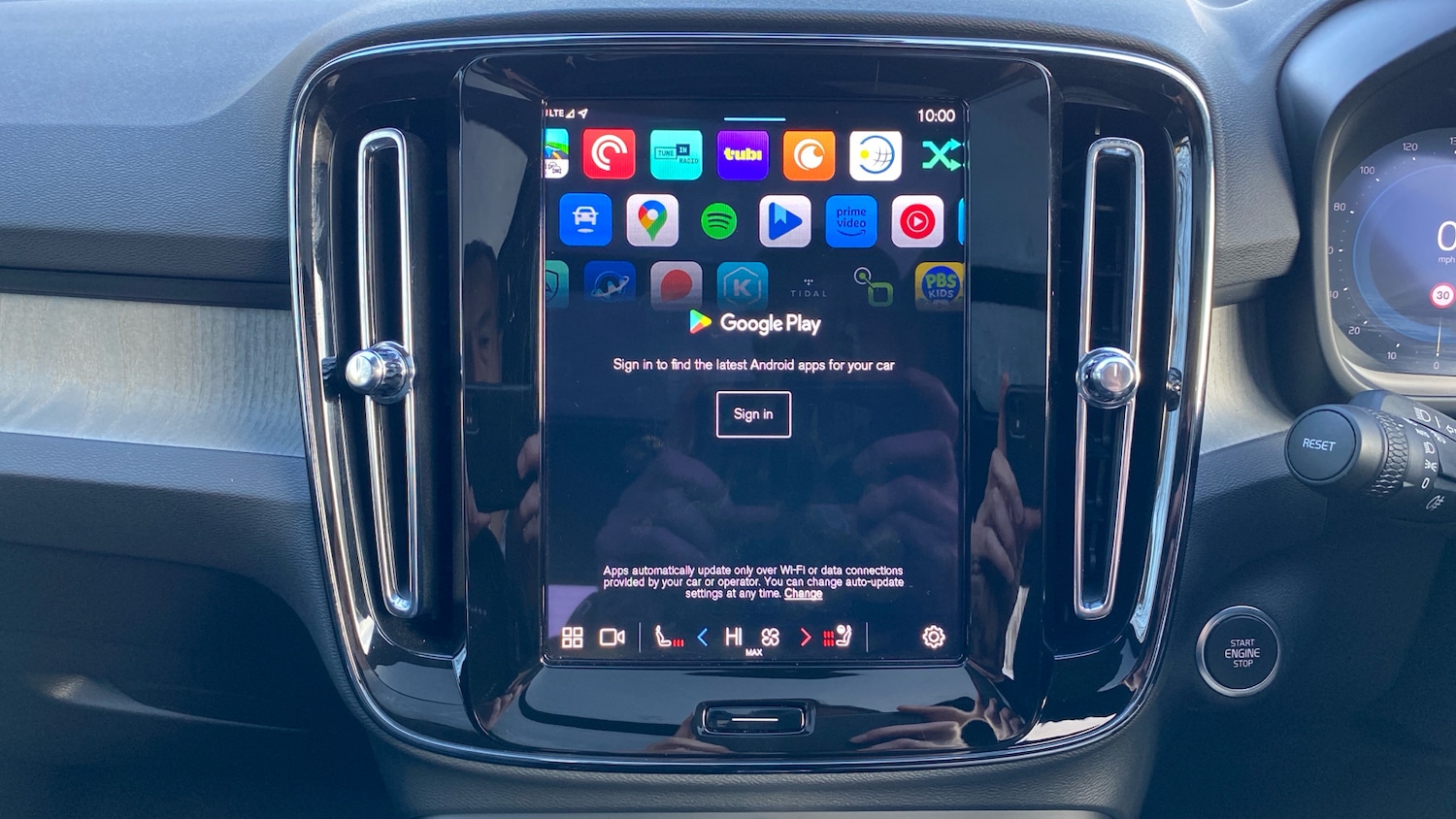 Used Volvo XC40 2025 for sale - 76979669: Photo 40