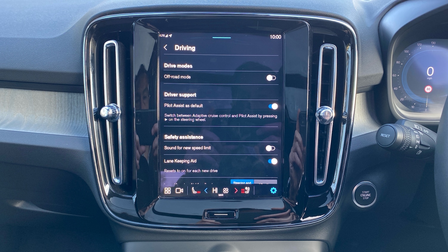 Used Volvo XC40 2025 for sale - 76979669: Photo 42