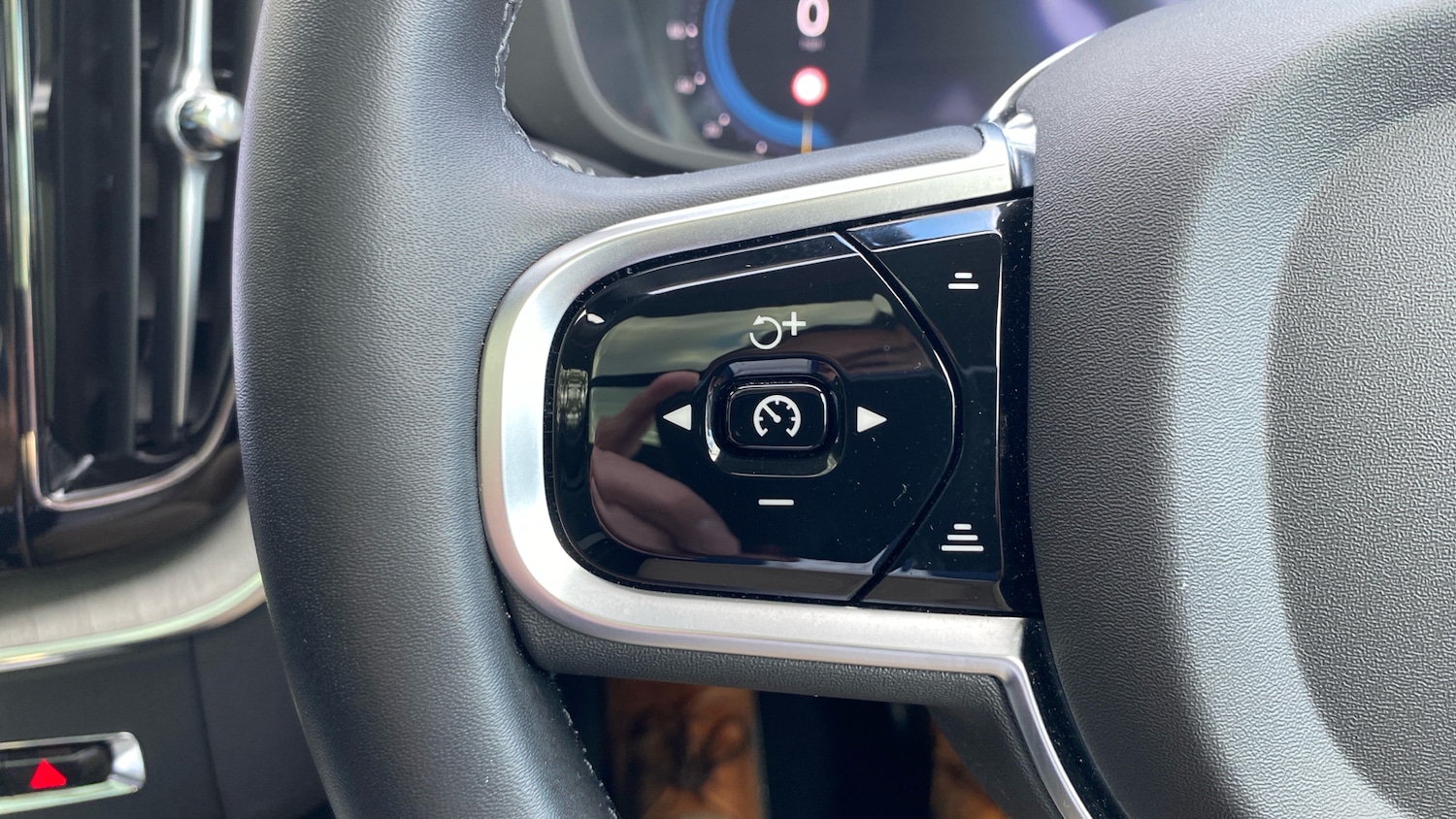 Used Volvo XC60 2025 for sale - 76653190: Photo 18