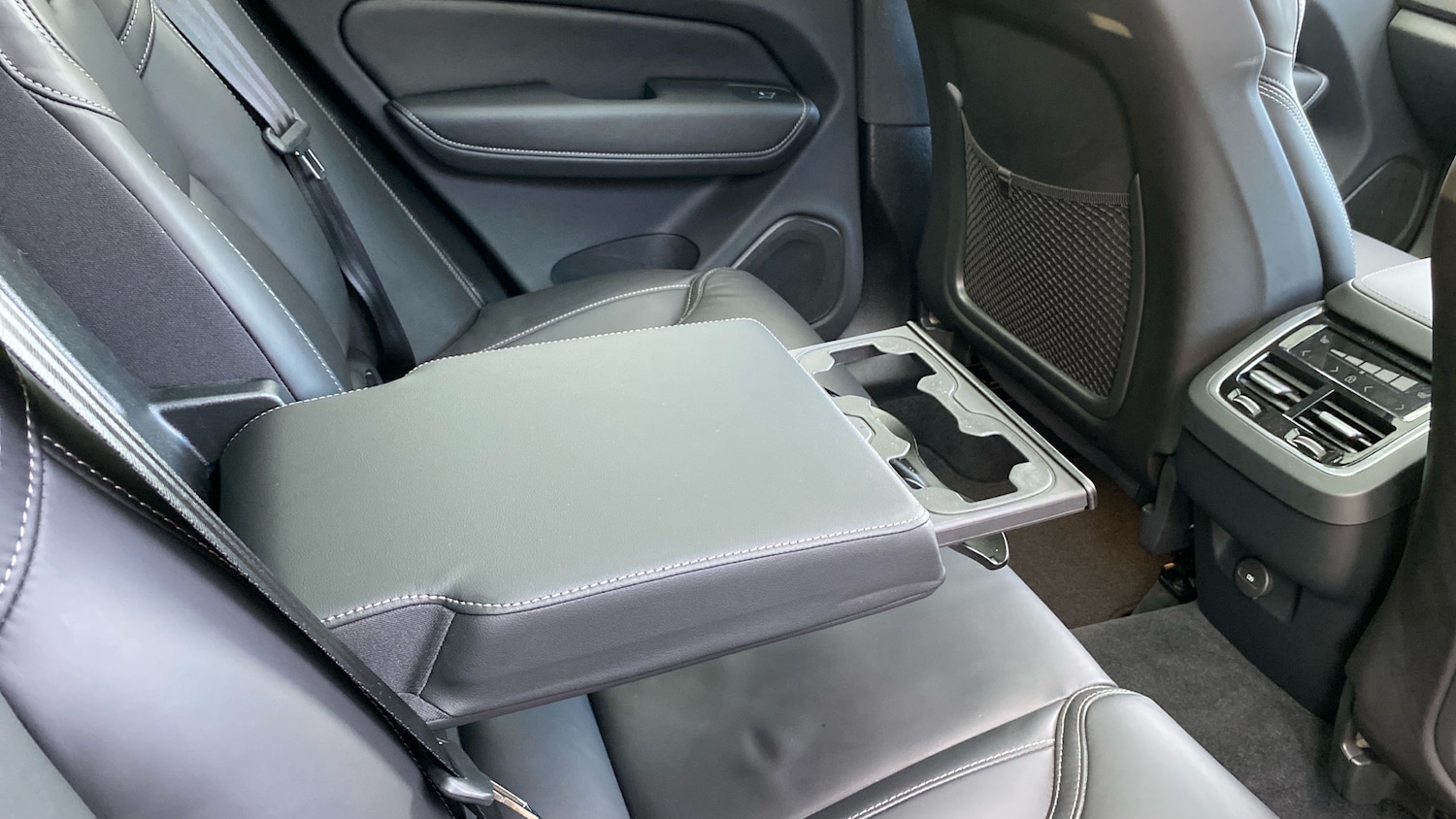 Used Volvo XC60 2025 for sale - 76653190: Photo 26