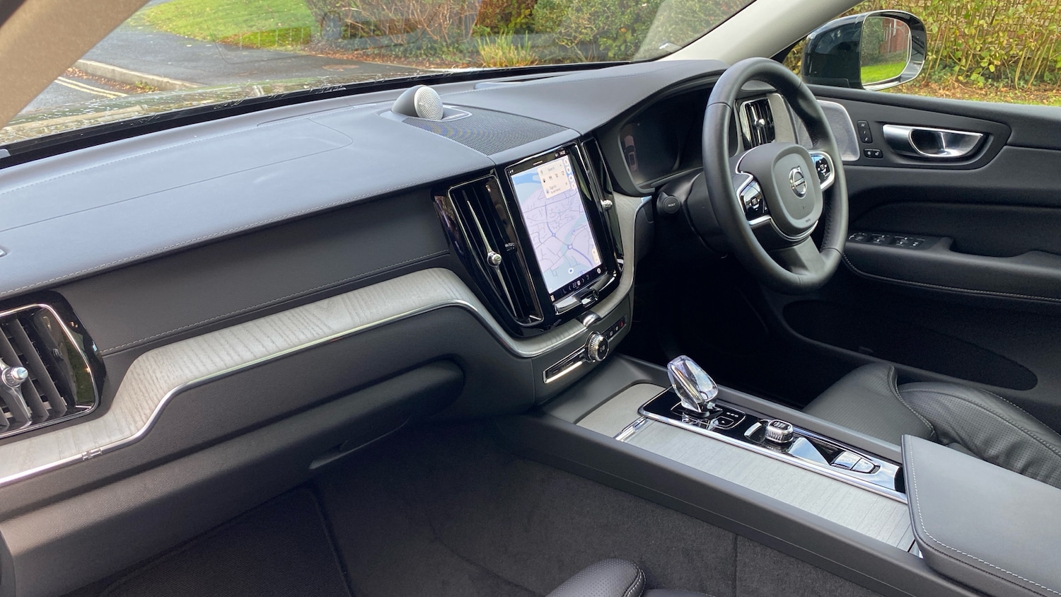 Used Volvo XC60 2025 for sale - 76653190: Photo 4