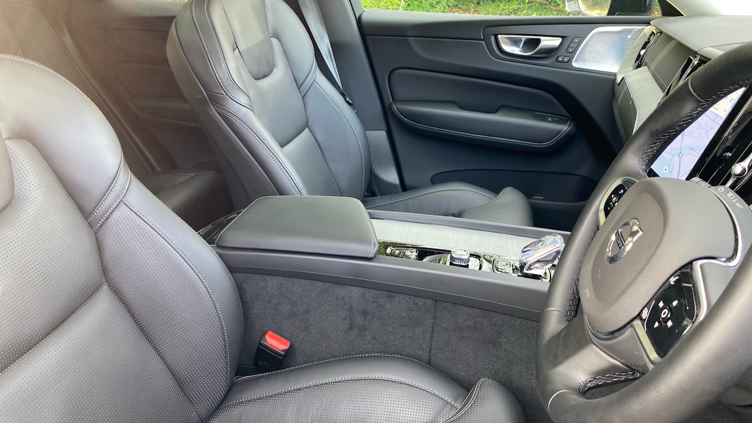 Used Volvo XC60 2025 for sale - 76653190: Photo 9