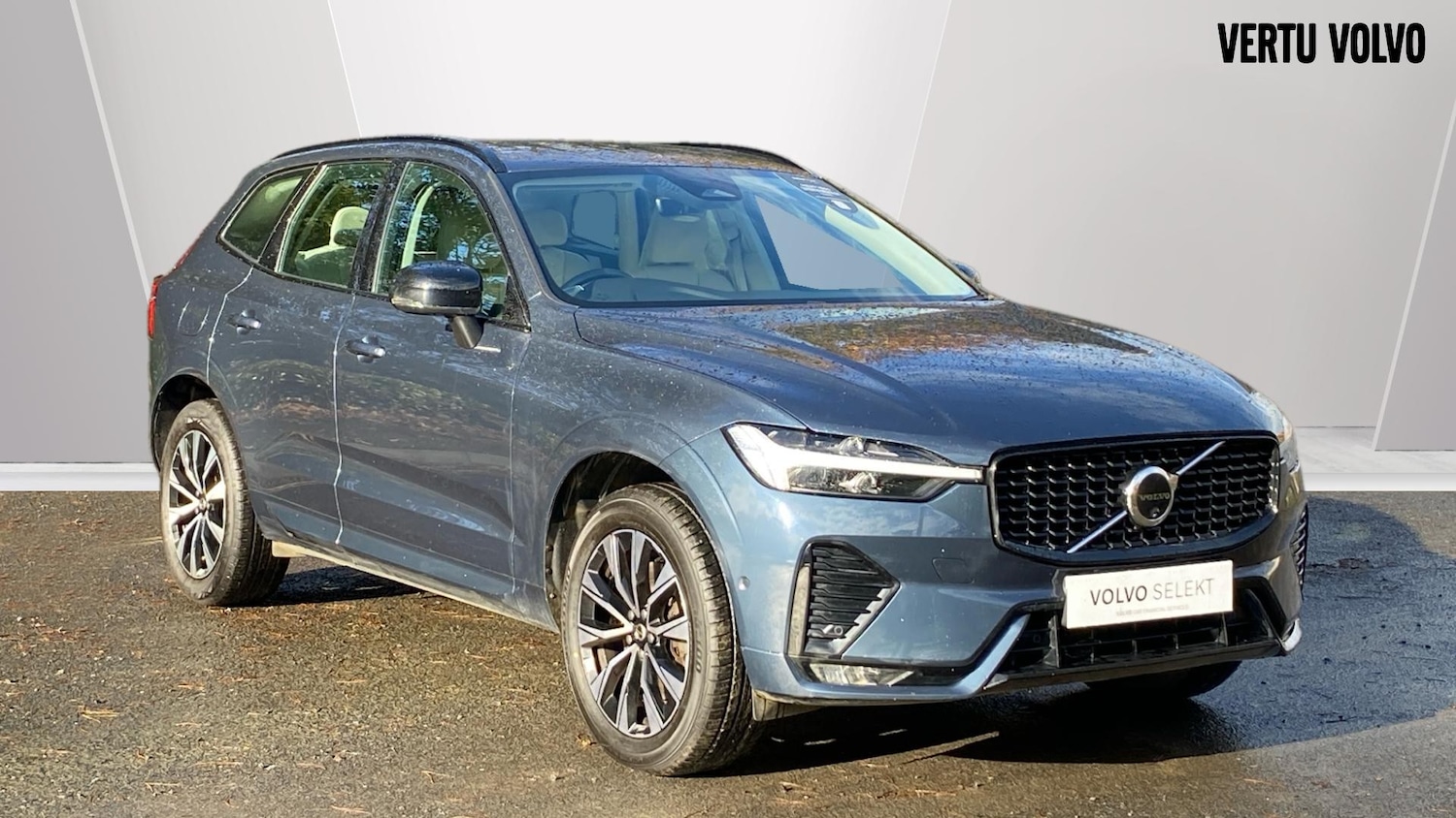 Used Volvo XC60 2023 for sale - 76653197: Photo 1