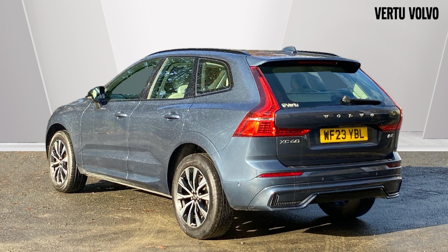 Used Volvo XC60 2023 for sale - 76653197: Photo 2