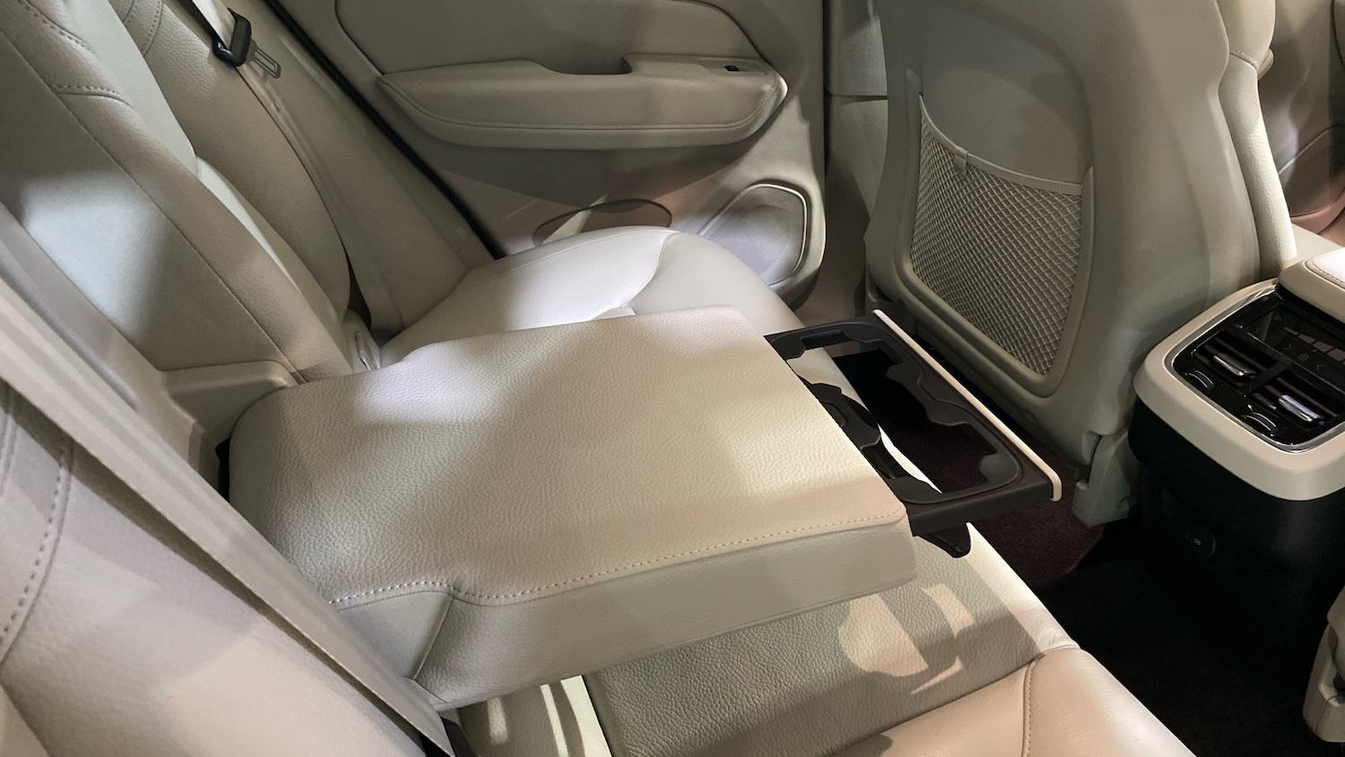 Used Volvo XC60 2023 for sale - 76653197: Photo 26