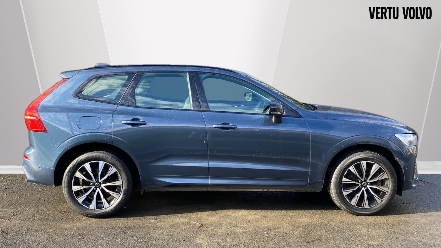 Used Volvo XC60 2023 for sale - 76653197: Photo 3