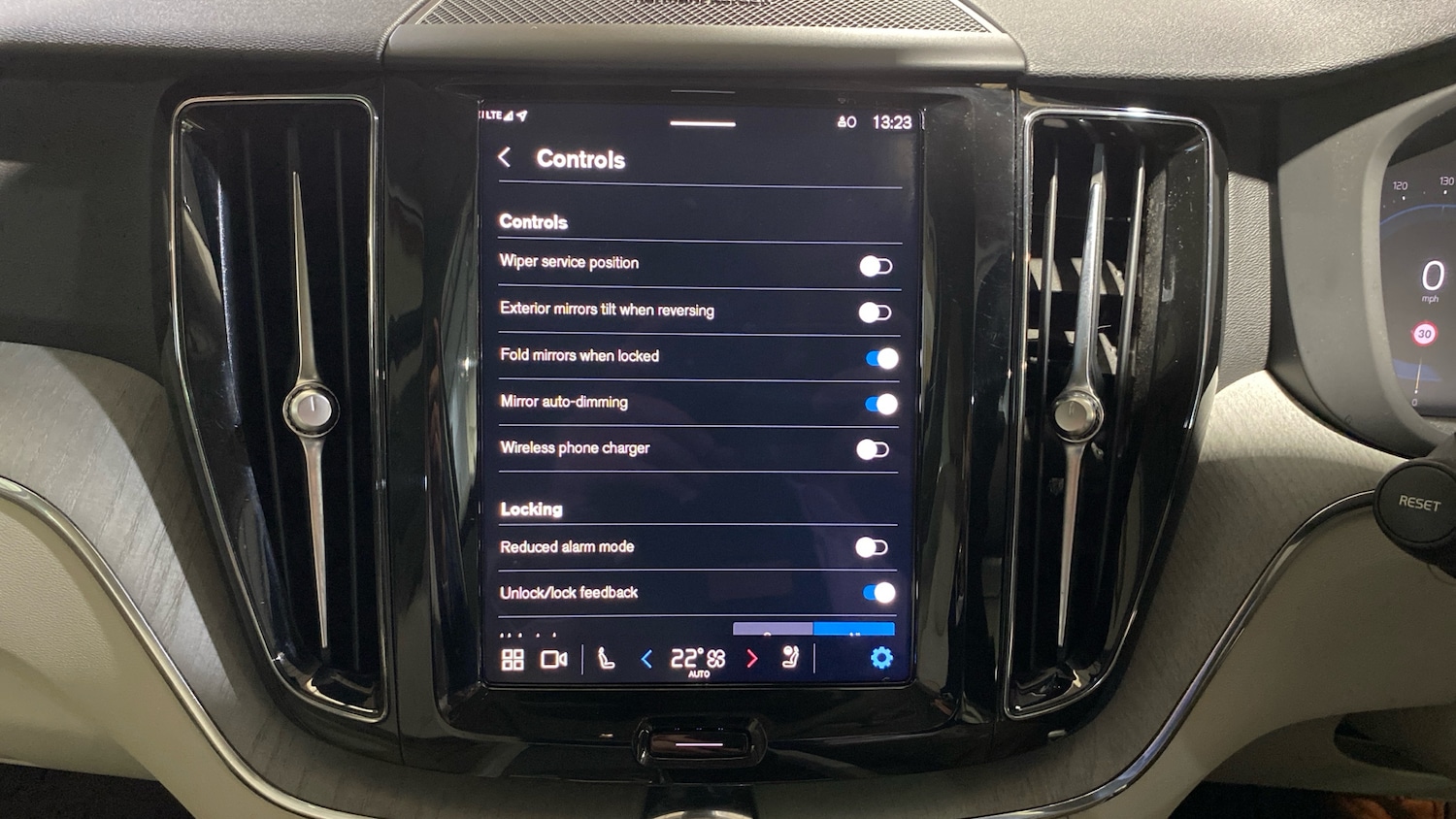 Used Volvo XC60 2023 for sale - 76653197: Photo 38