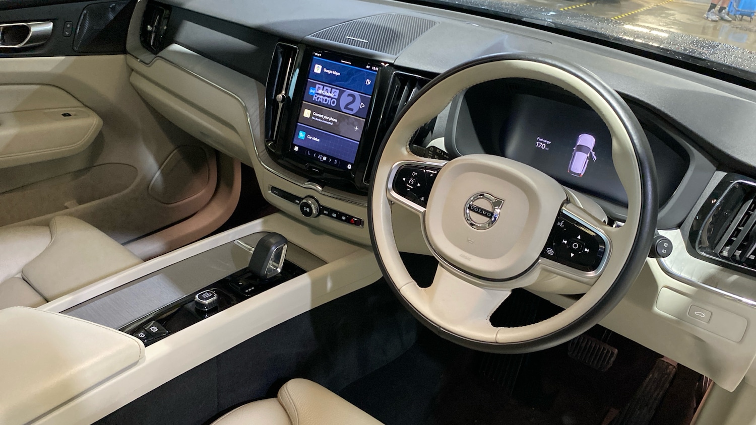 Used Volvo XC60 2023 for sale - 76653197: Photo 5