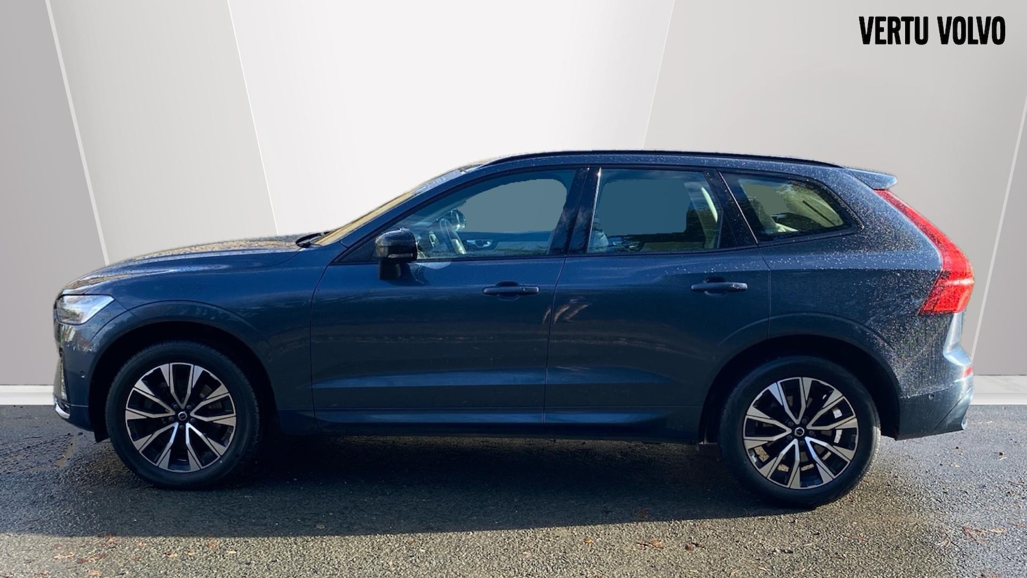 Used Volvo XC60 2023 for sale - 76653197: Photo 8