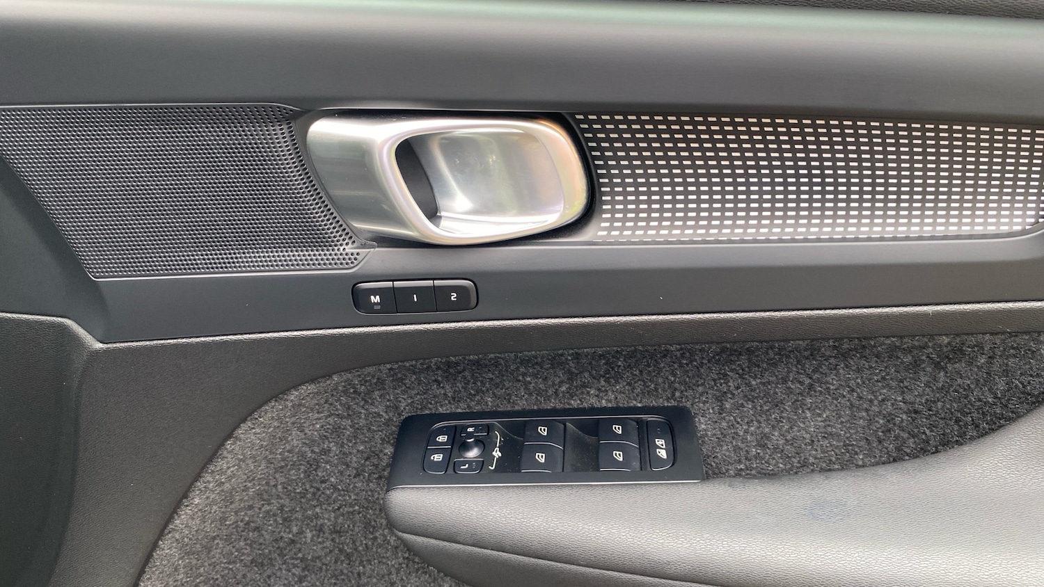 Used Volvo XC40 2025 for sale - 76653323: Photo 15