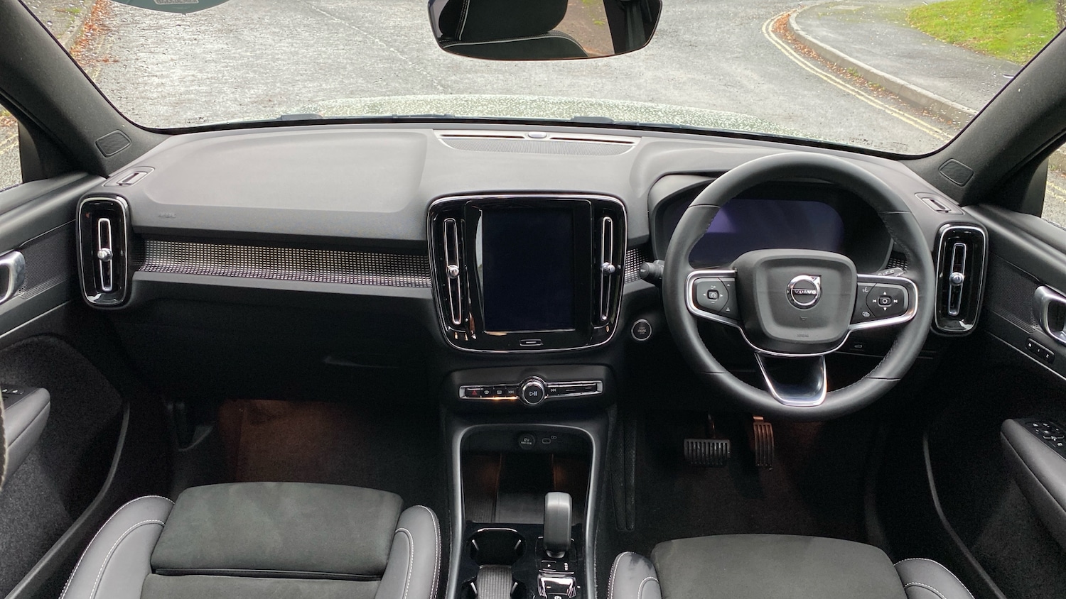 Used Volvo XC40 2025 for sale - 76653323: Photo 20