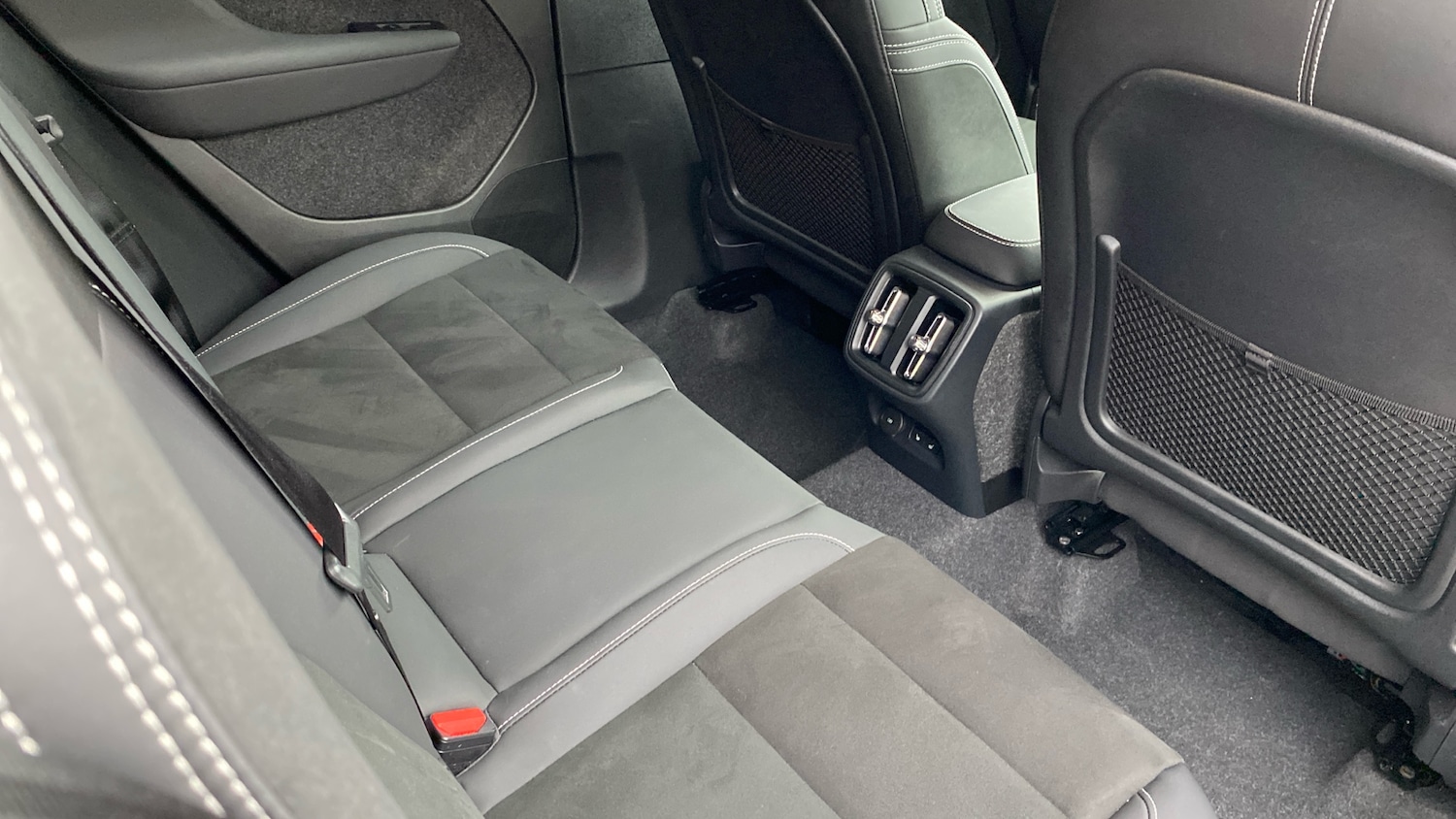 Used Volvo XC40 2025 for sale - 76653323: Photo 33