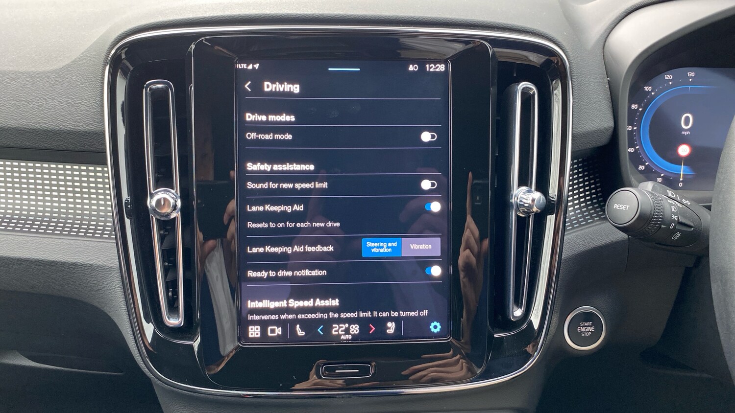 Used Volvo XC40 2025 for sale - 76653323: Photo 35