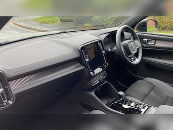 Used Volvo XC40 2025 for sale - 76653323: Photo