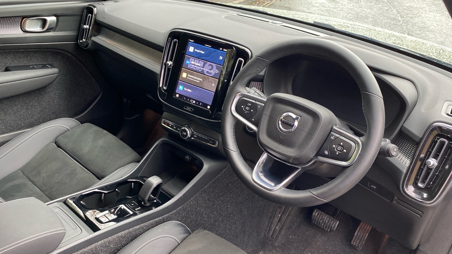 Used Volvo XC40 2025 for sale - 76653323: Photo 5