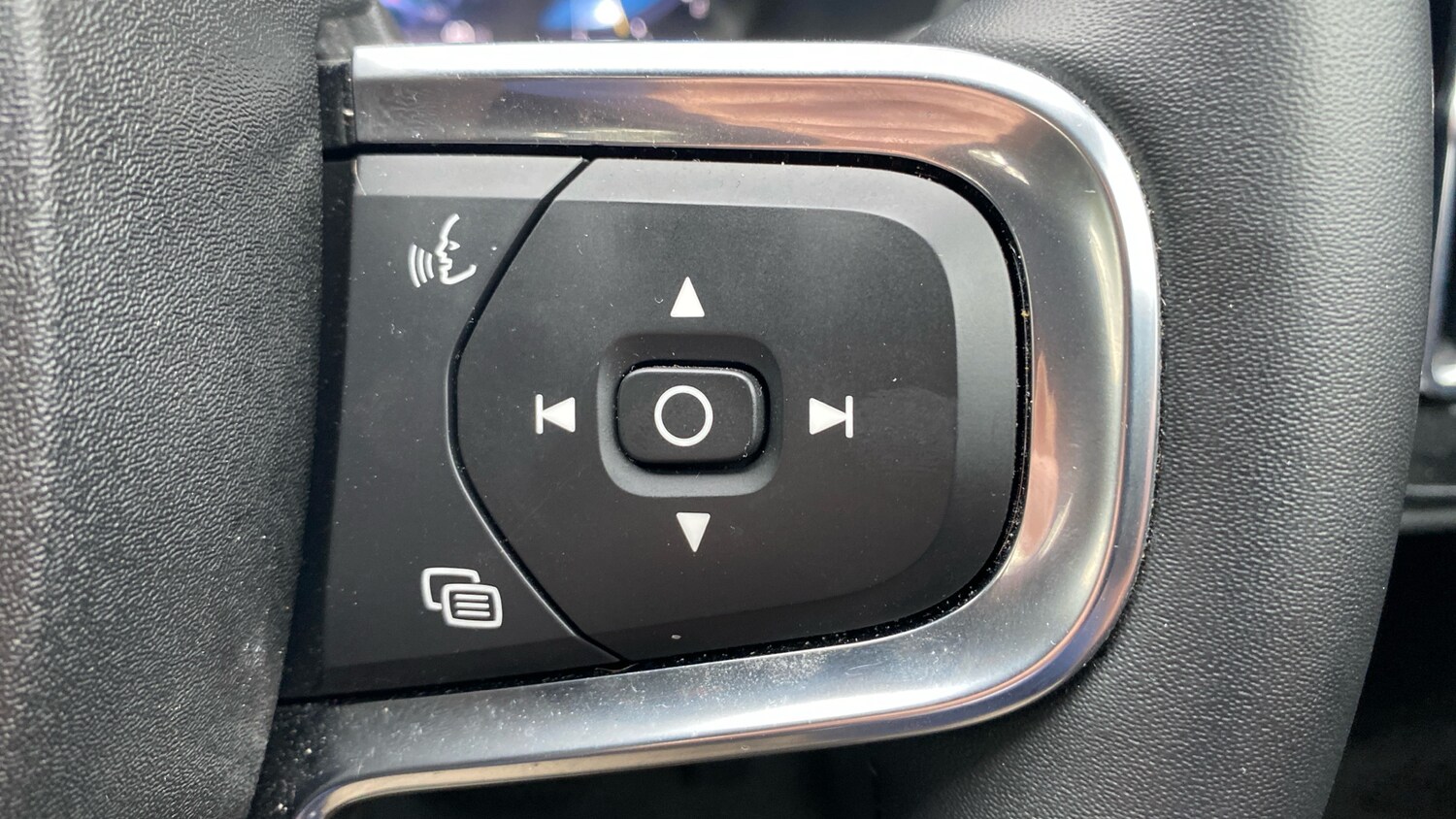 Used Volvo XC40 2025 for sale - 76653234: Photo 22