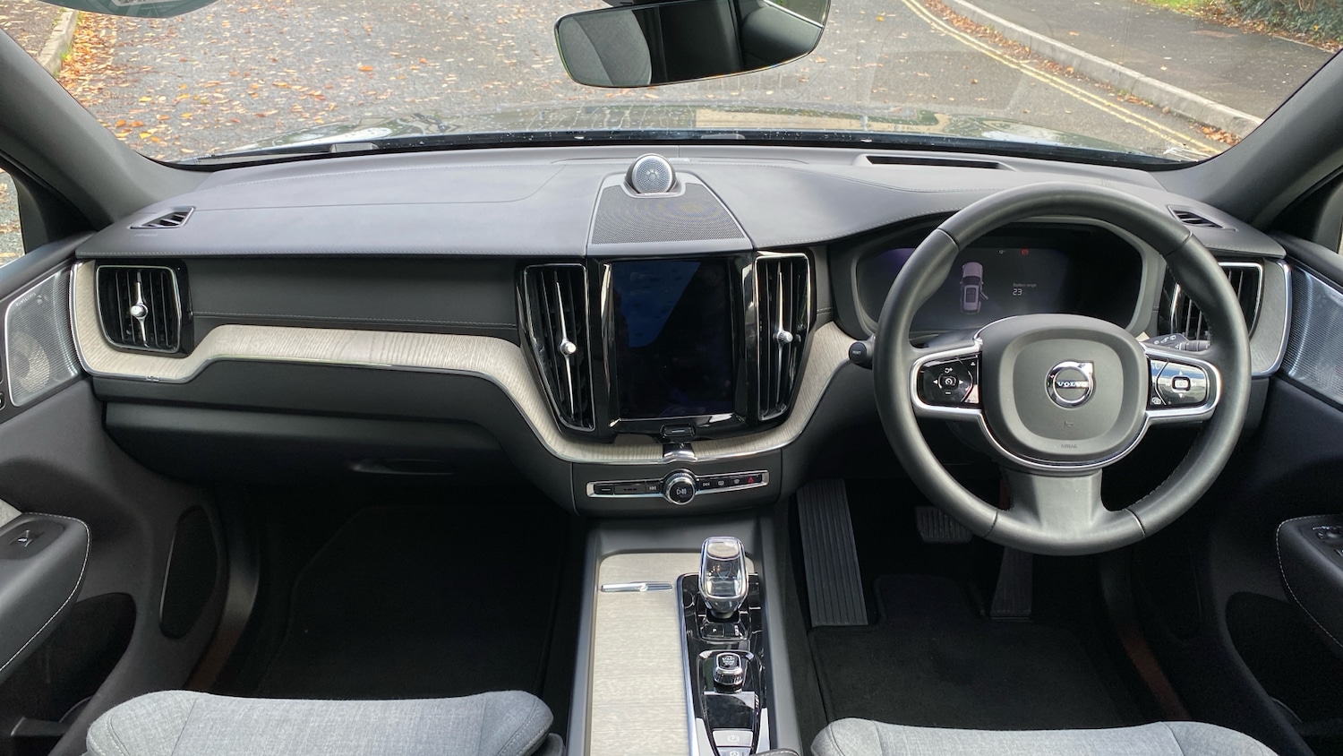 Used Volvo XC60 2023 for sale - 76653196: Photo 20