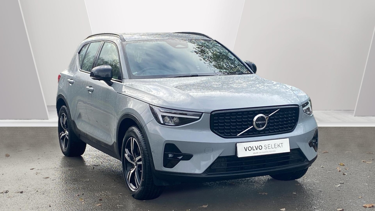 Used Volvo XC40 2024 for sale - 76653184: Photo 1