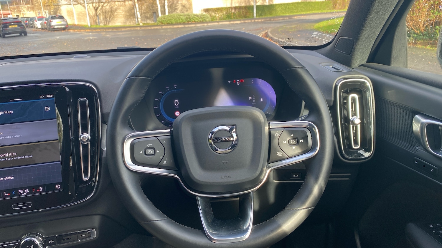 Used Volvo XC40 2024 for sale - 76653184: Photo 10