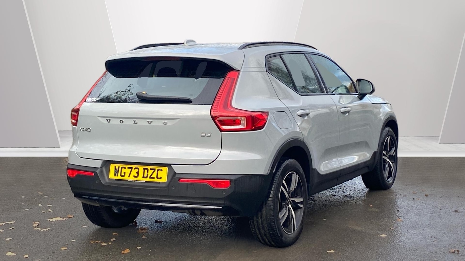 Used Volvo XC40 2024 for sale - 76653184: Photo 2