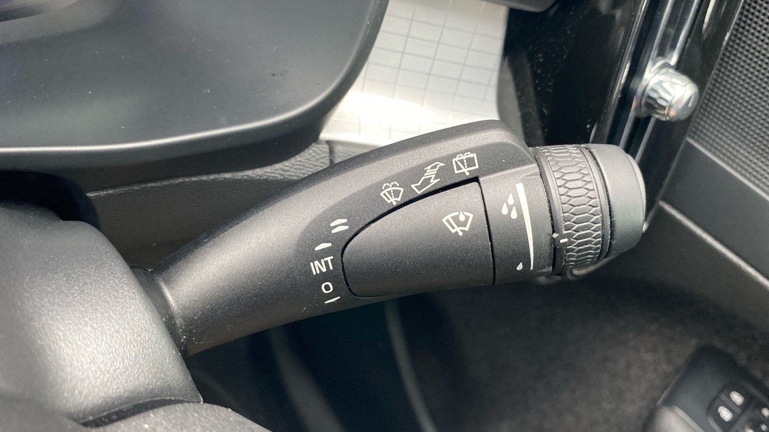 Used Volvo XC40 2024 for sale - 76653184: Photo 23