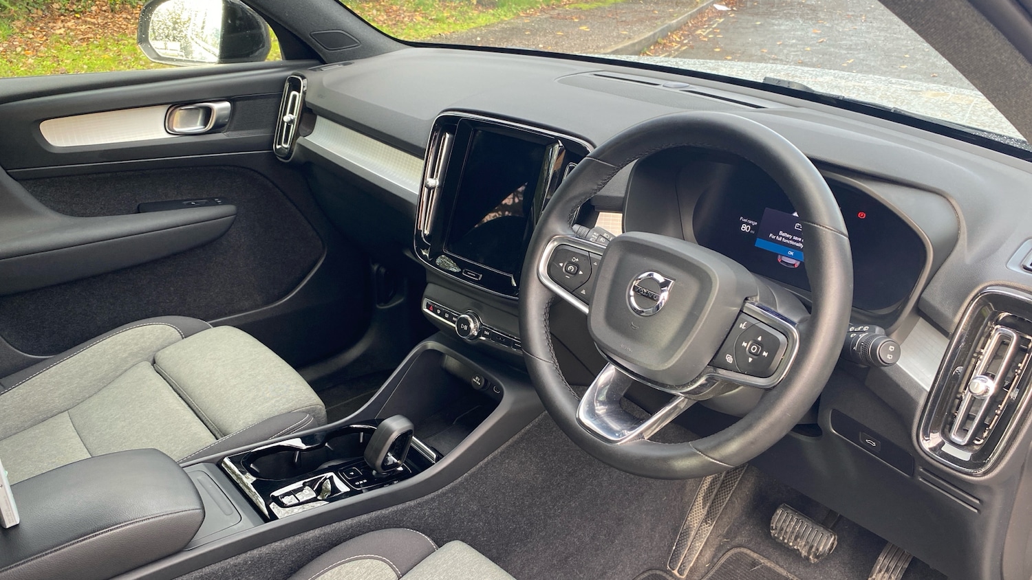 Used Volvo XC40 2024 for sale - 76653184: Photo 4