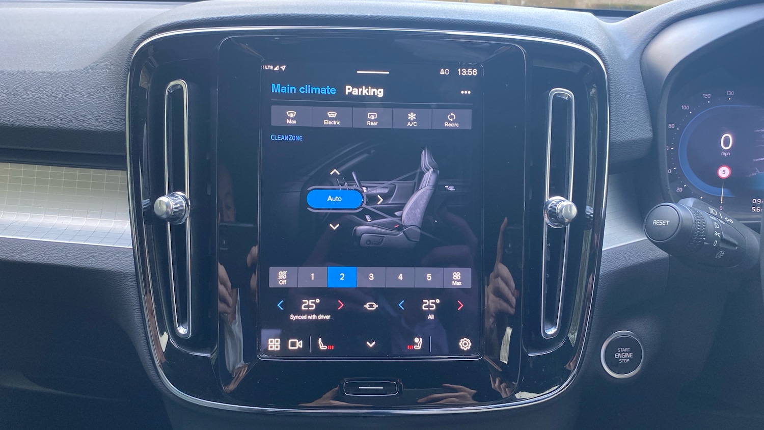 Used Volvo XC40 2024 for sale - 76653184: Photo 46