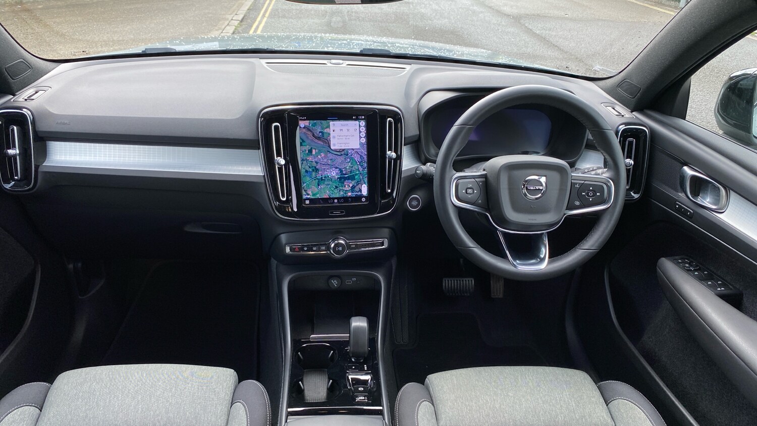 Used Volvo XC40 2023 for sale - 75726756: Photo 20