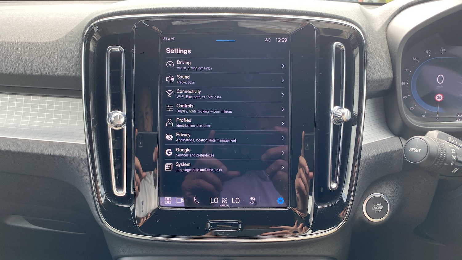 Used Volvo XC40 2023 for sale - 75726756: Photo 21