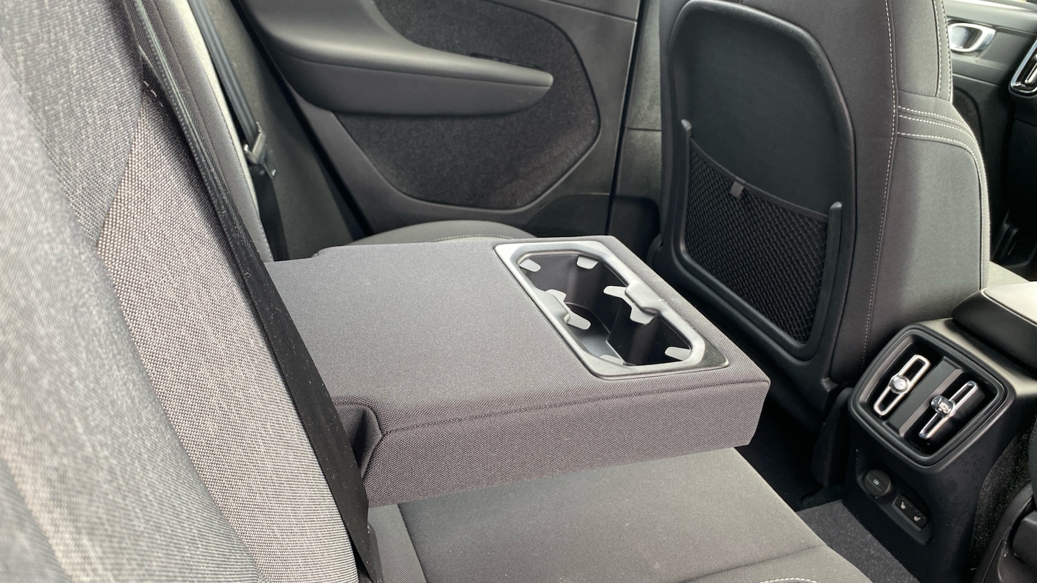 Used Volvo XC40 2023 for sale - 75726756: Photo 26