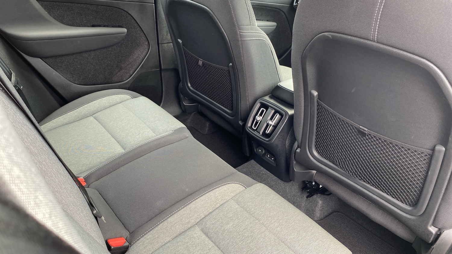 Used Volvo XC40 2023 for sale - 75726756: Photo 33