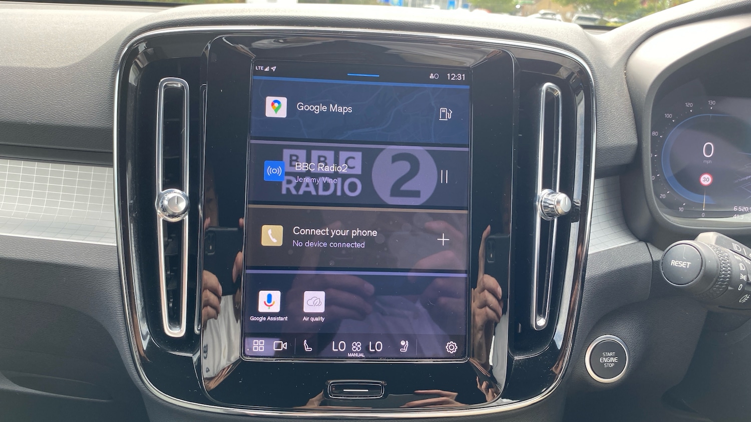 Used Volvo XC40 2023 for sale - 75726756: Photo 37